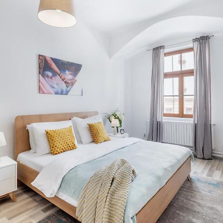 Wine & Bike City Tower Apartments Znojmo Extérieur photo