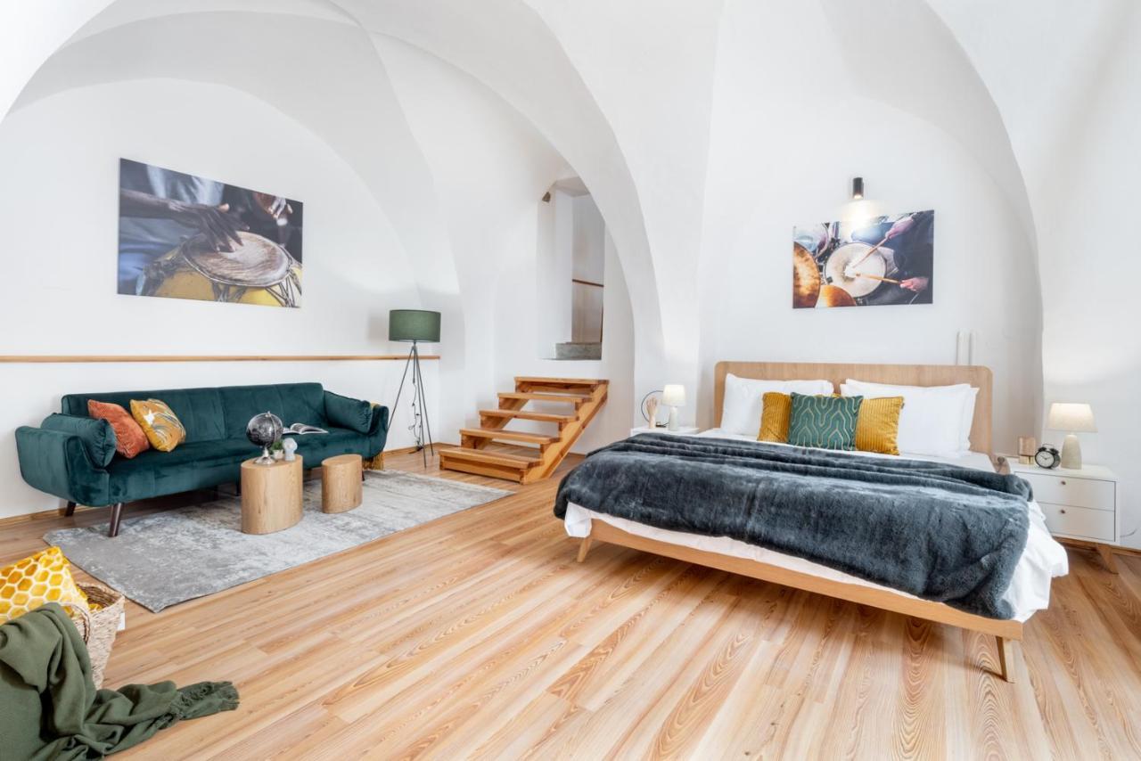 Wine & Bike City Tower Apartments Znojmo Extérieur photo